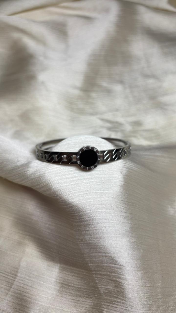 Stylish Silver Bracelet with Black Charm