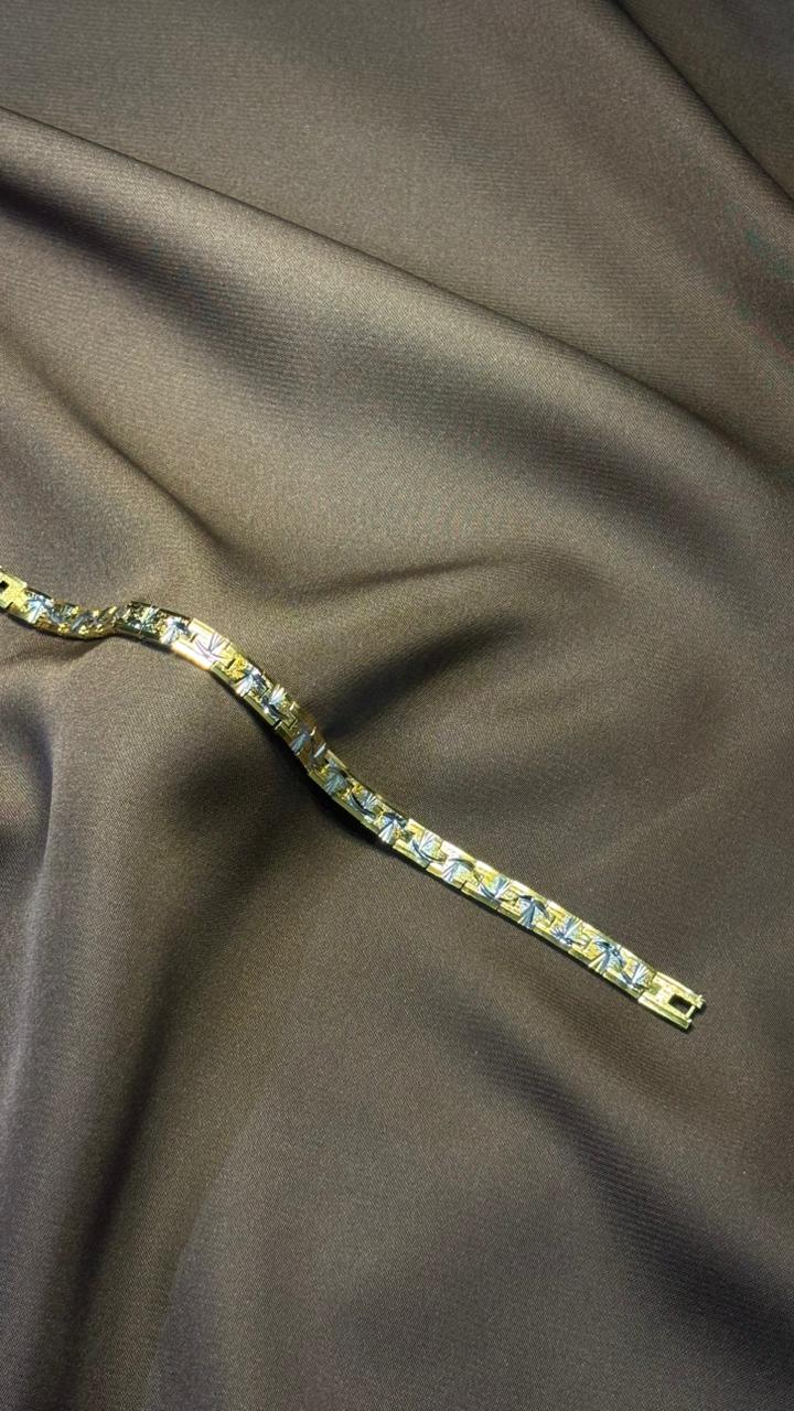 Elegant Two-Tone Baguette Bracelet – Gold & Silver Finish