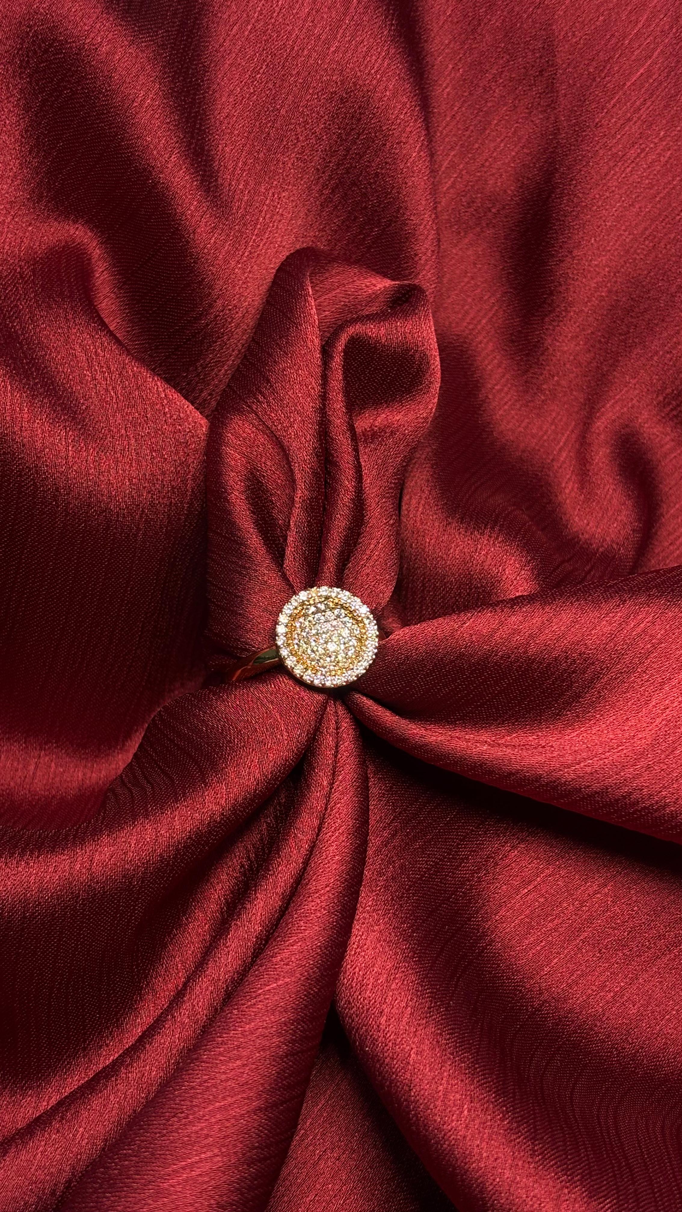 Golden Halo Cluster Ring